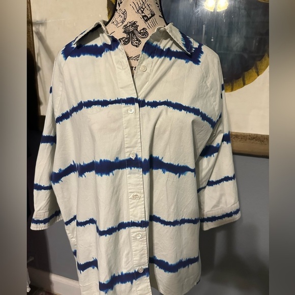 Natori over sized size small top - Picture 4 of 7